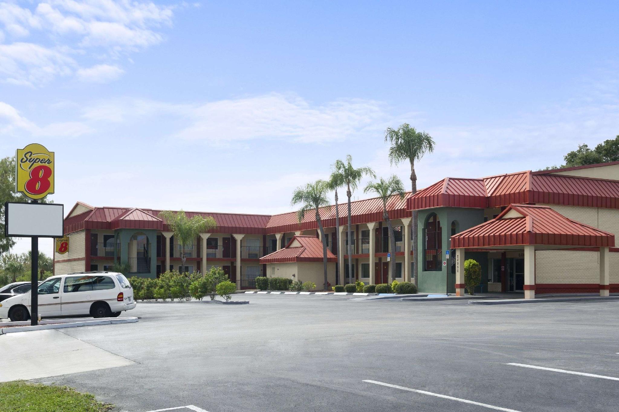 Super 8 By Wyndham Clearwater/Us Hwy 19 N Motel Exterior photo